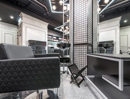 Le petit salon de coiffure moderne