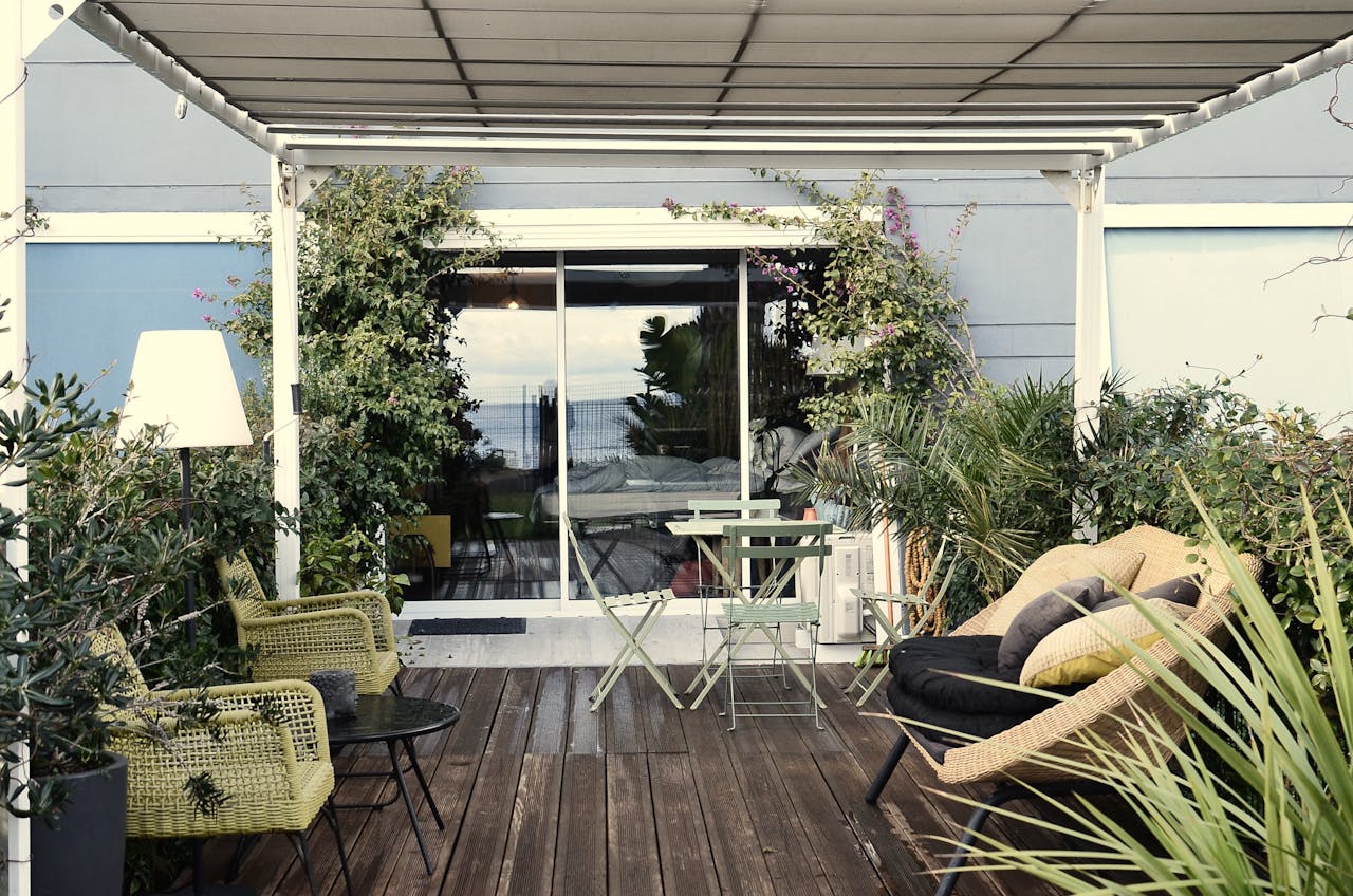 le guide complet pour une fabrication d'une pergola fermée