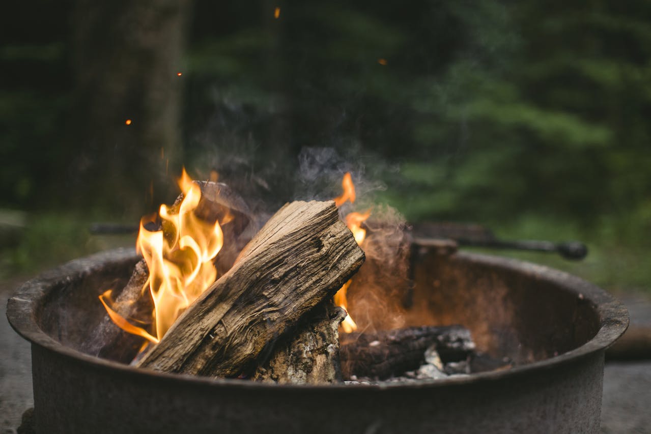 conseils et règlementations pour faire un feu dans son jardin