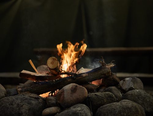 conseils pratiques et règlementations pour faire un feu dans son jardin