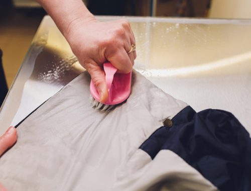 Astuces pour éliminer les taches de graisse des tissus