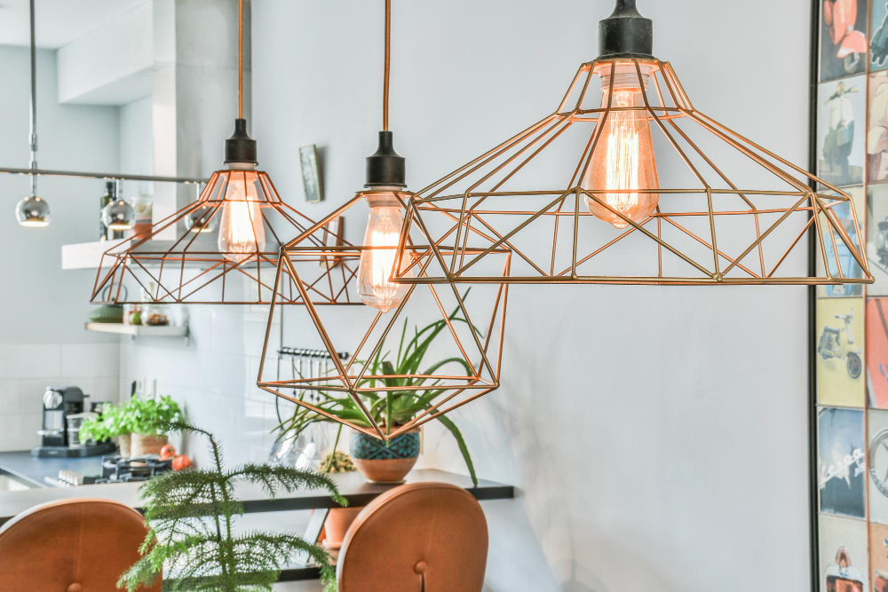 Guide pratique pour sélectionner le luminaire parfait et créer une ambiance chaleureuse dans votre salon