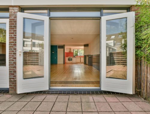 choisir le modèle idéal pour la Porte d'entrée verrière