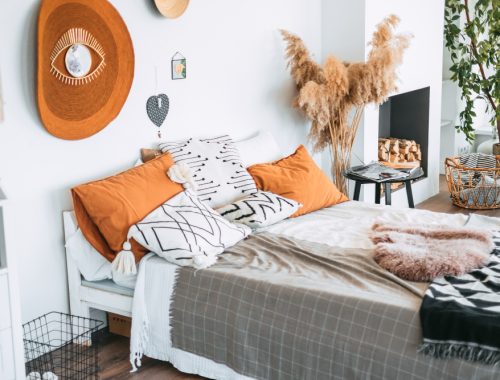 Décoration murale dans une chambre adulte pour un espace cosy